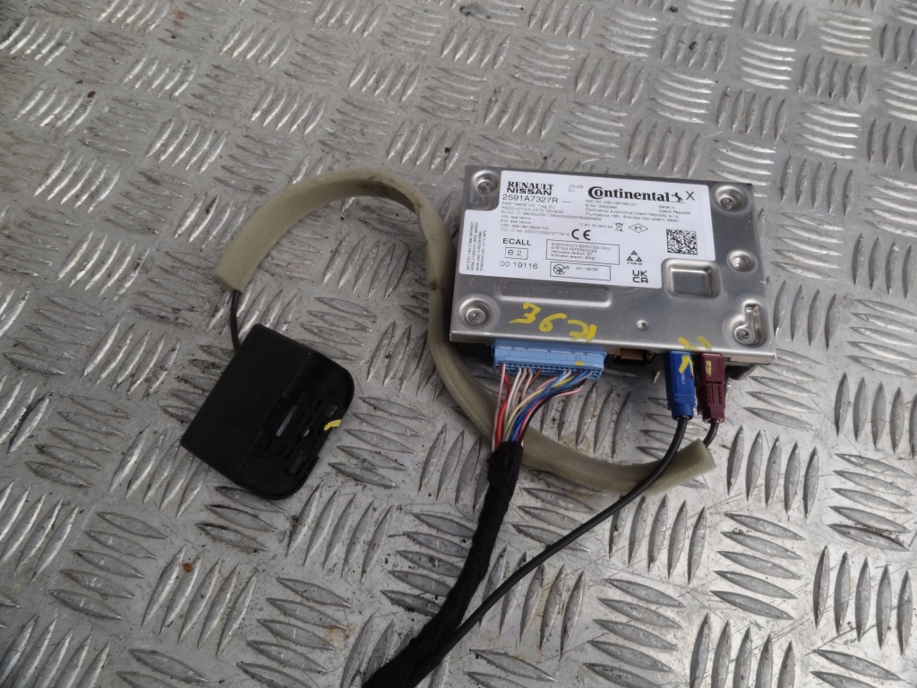 Купити Renault express ii 2023 модуль блок керування радіо 2591a7327r оригінал