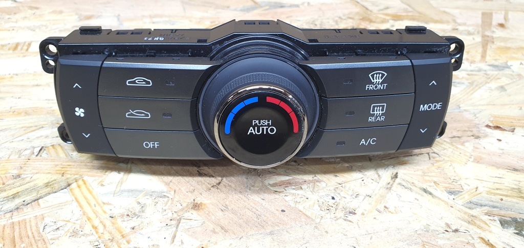 фото №1, Genesis coupe панель кондиціонера клімат-контроль