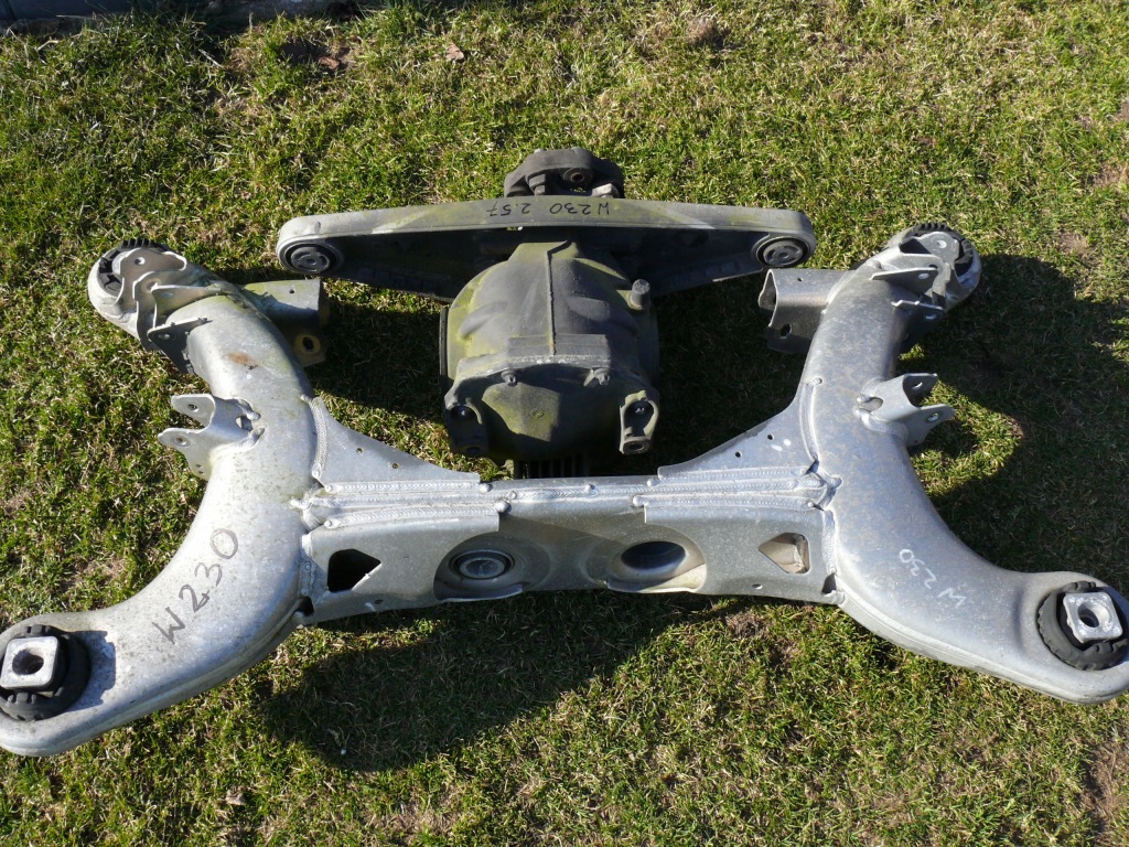 Купить Mercedes w 230 дифференциал задний  2,57 5,0 подрамник