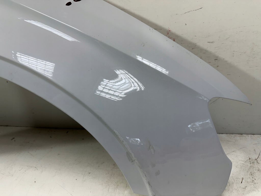 Крыло  правый  перед audi a3 8v5 седан хороший Цена