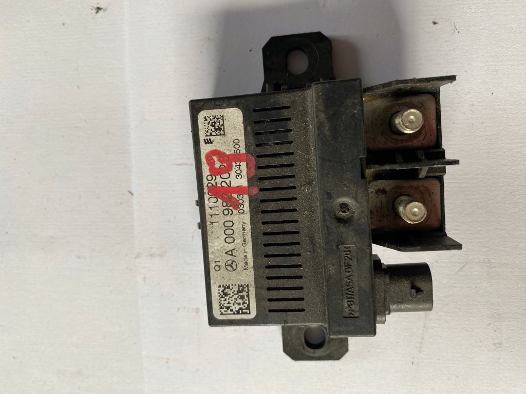 фото №1, Модуль реле аккумулятор a0009822023 mercedes w212