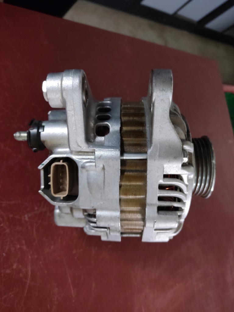 Генератор smart mitsubishi a5tg0991 1800a052 в Україні