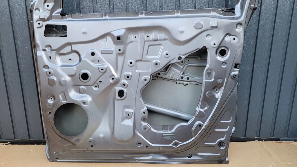 фото №12, Toyota yaris cross 20 дверь перед передние правое fv