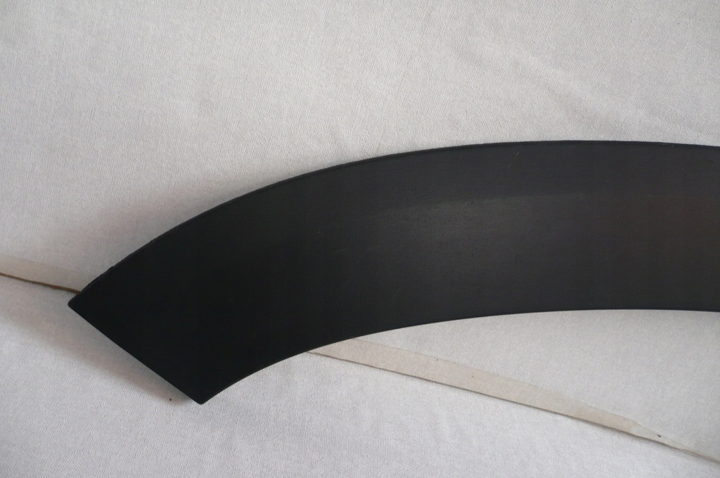 фото №9, Dacia duster ii 2 2017- молдинг крила права задня