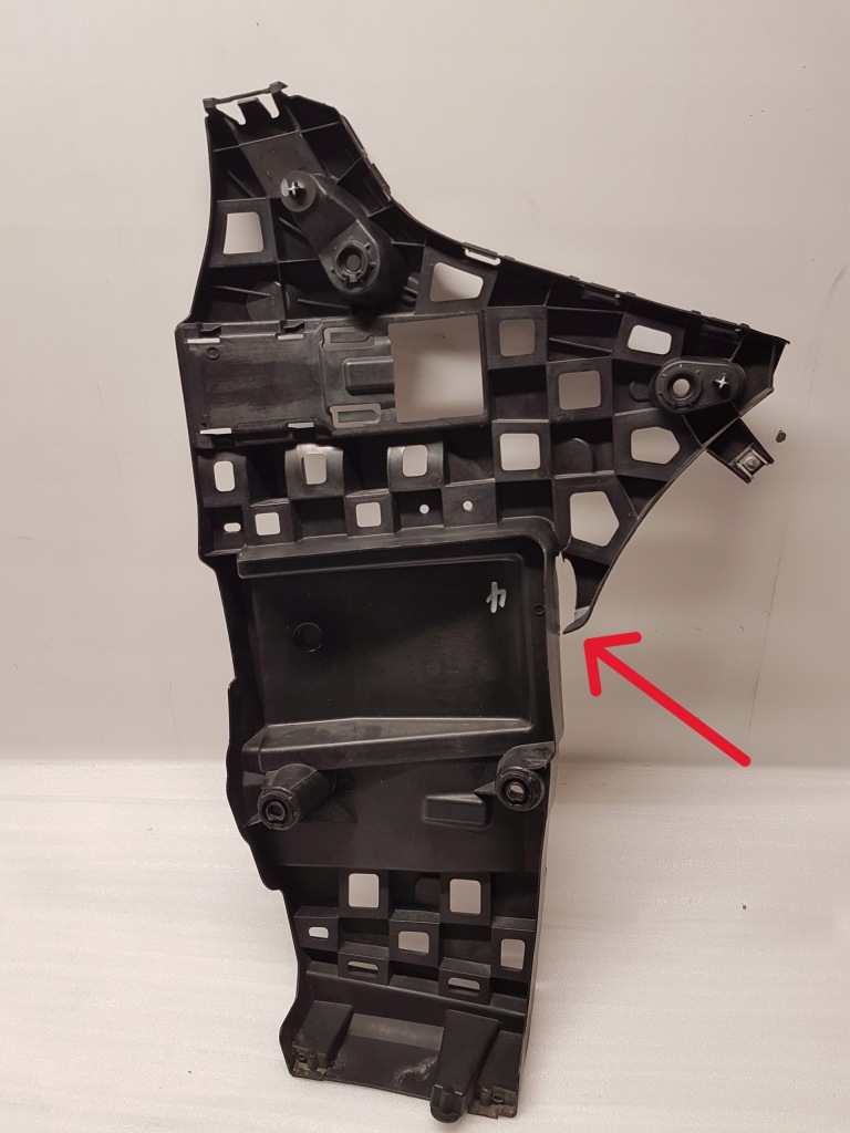 Направляющая бампера левый задний  bmw x5 g05 m-pakiet 8069247 в Украине