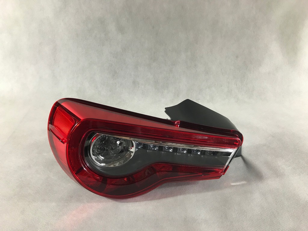 фото №1, Toyota gt86 lift 18- лампа задняя левая led!