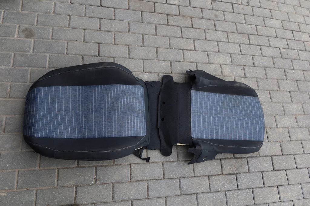 фото №1, Чехол сиденье правого peugeot 208 ii