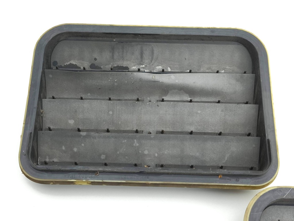 Porsche cayenne 92a решітка вентиляційна 2011 7pp819181a Зі Шроту