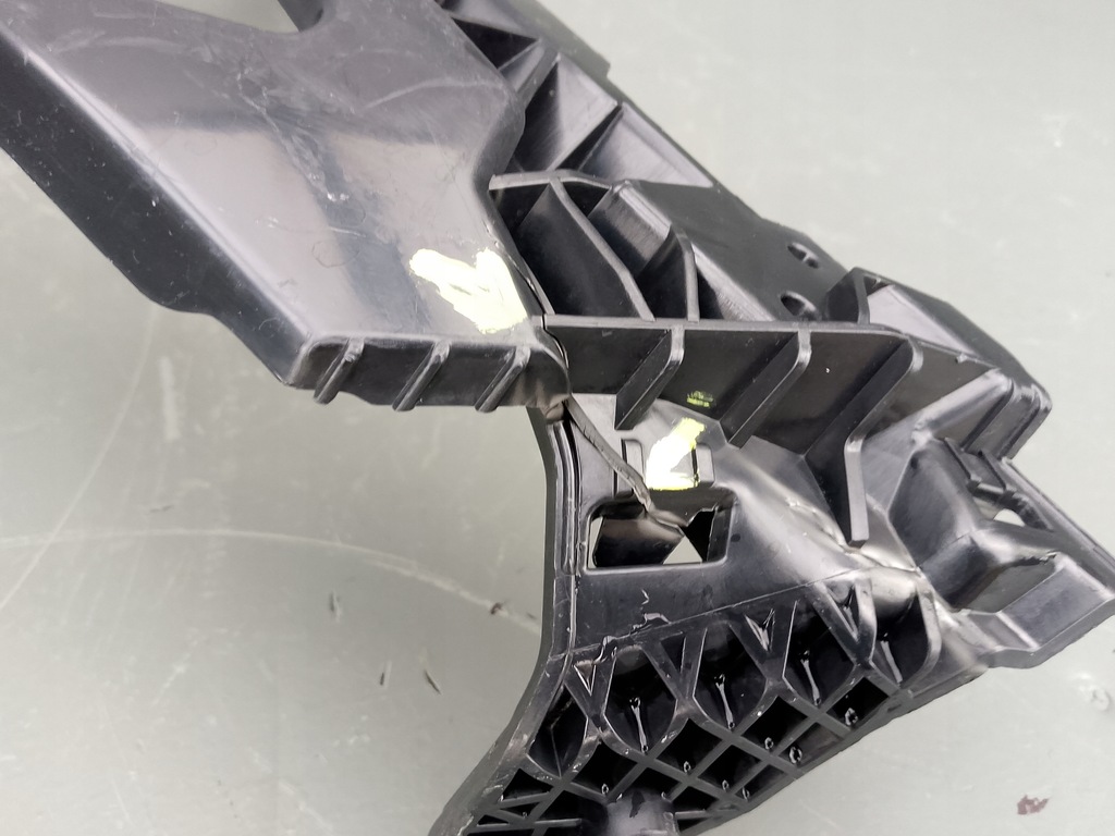 фото №11, Mercedes eqs w297 21- направляющая бампера правый перед a2978850804 ÷