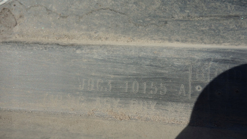 Jaguar e-pace молдинг поріг ліва поріг ліва // 392 Зі Шроту