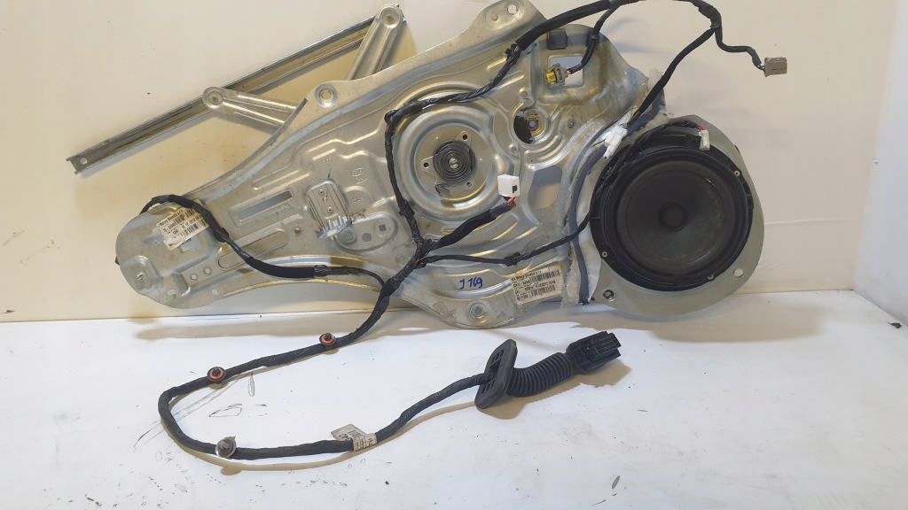 фото №1, Kia sportage iii 10-15 подъемник стекло левый перед