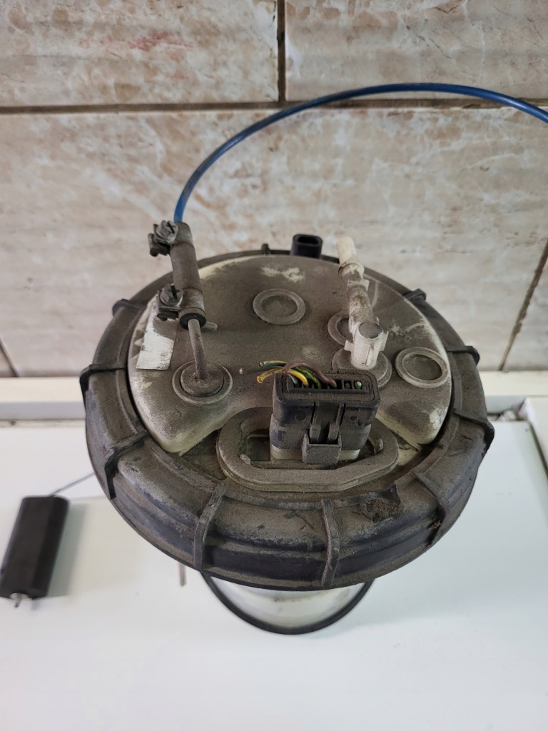 фото №1, Помпа пального поплавок citroen c4 i 1.4 16v kfu