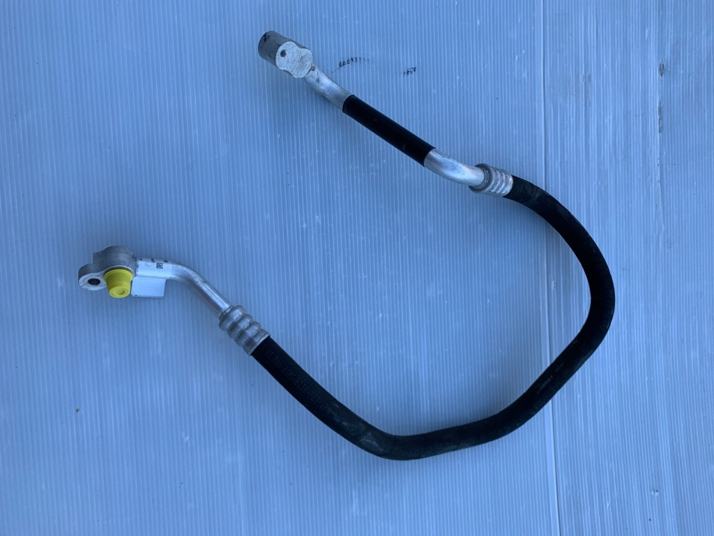 фото №1, Audi a4 a5 8t шланг кондиционера 8t0260701m