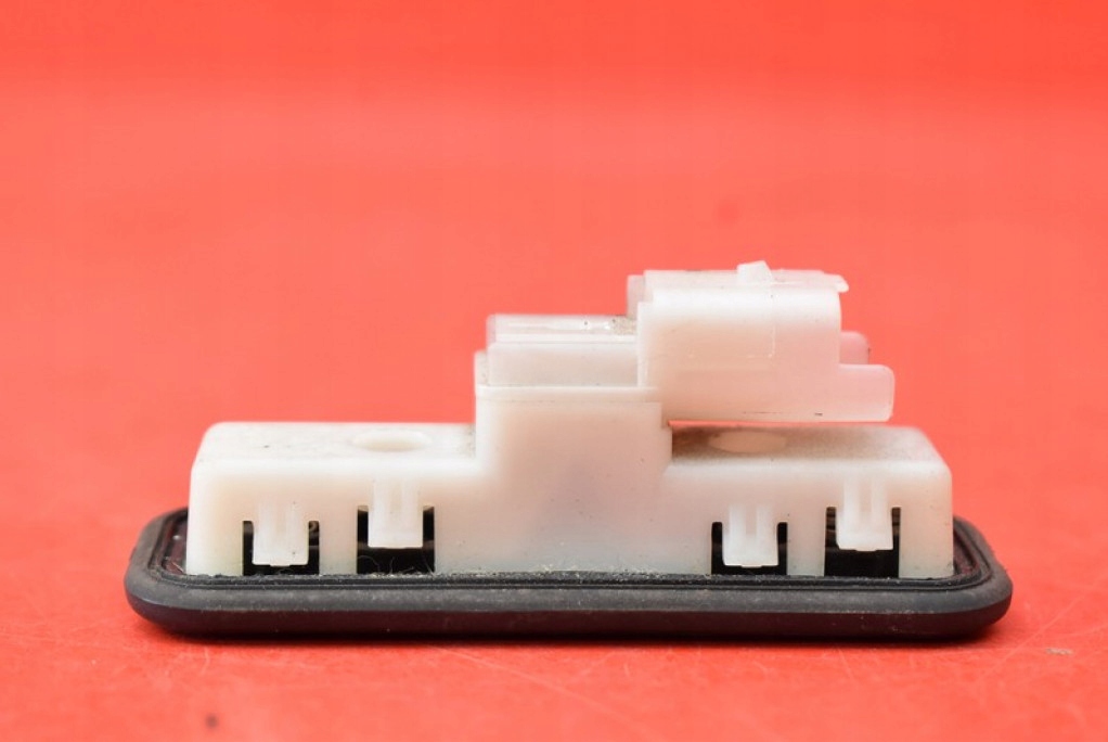 фото №6, Ручка кнопка крышки задняя peugeot 3008 1 i 09-16