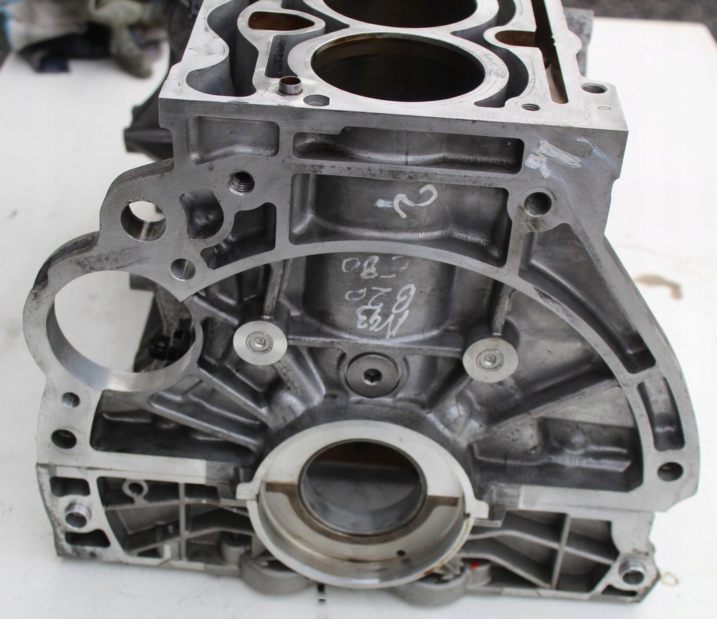 фото №9, Блок двигуна bmw e90 e91 e81 e82 2.0b n43b20a