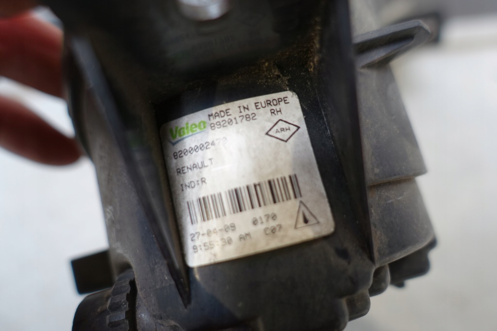 Renault clio iii протитуманна фара бампера комплект Зі Шроту