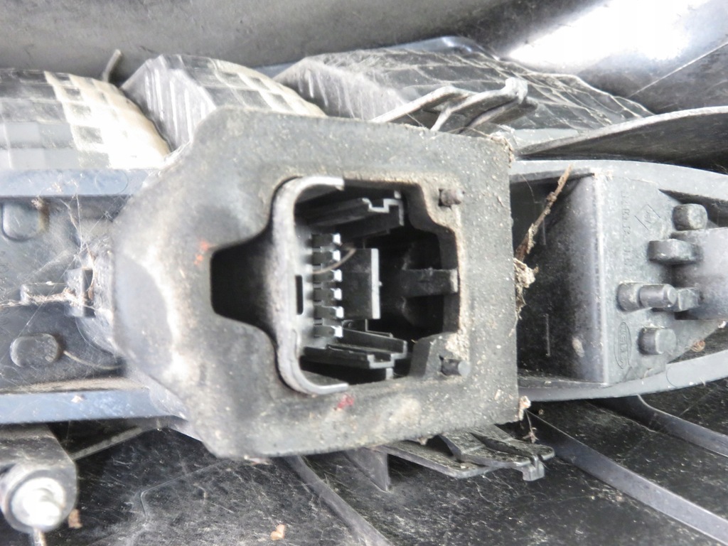 фото №5, Лампа ліва задня renault scenic ii 8200127704f