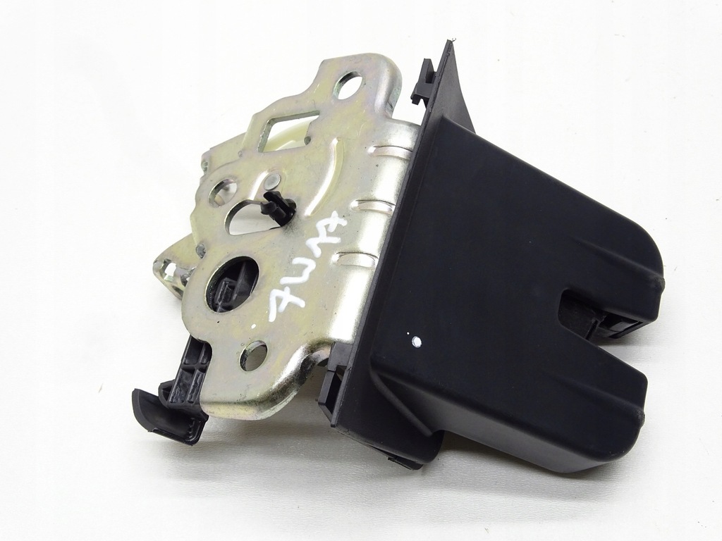 фото №8, Замок крышки багажника задняя 5e0827505 seat toledo iv octavia iii a3 8p