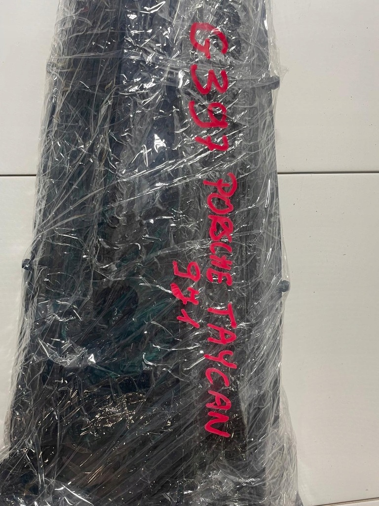 фото №7, Захист крила ліва права porsche taycan 9j1863041