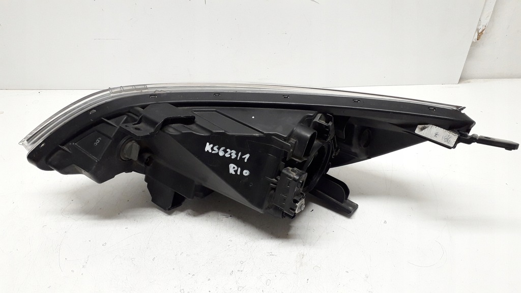 фото №11, Kia rio 3 iii 11- sedan лампа правая перед -cała