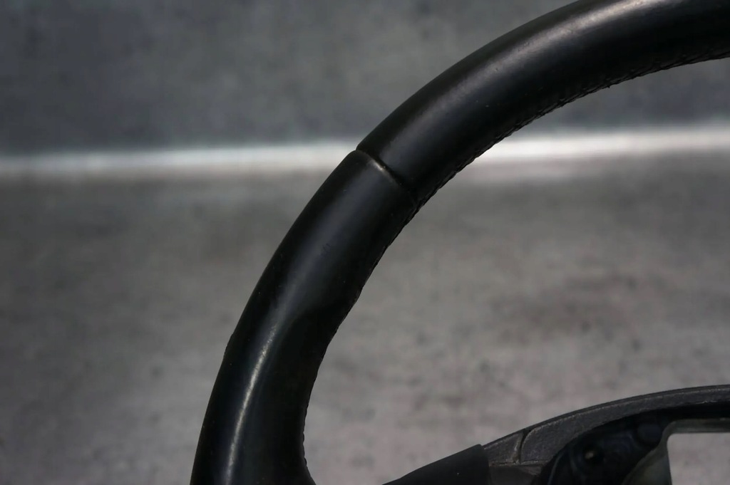 фото №10, Воздуховод трёхспицевая кожа vw eos golf 1q0419091aa