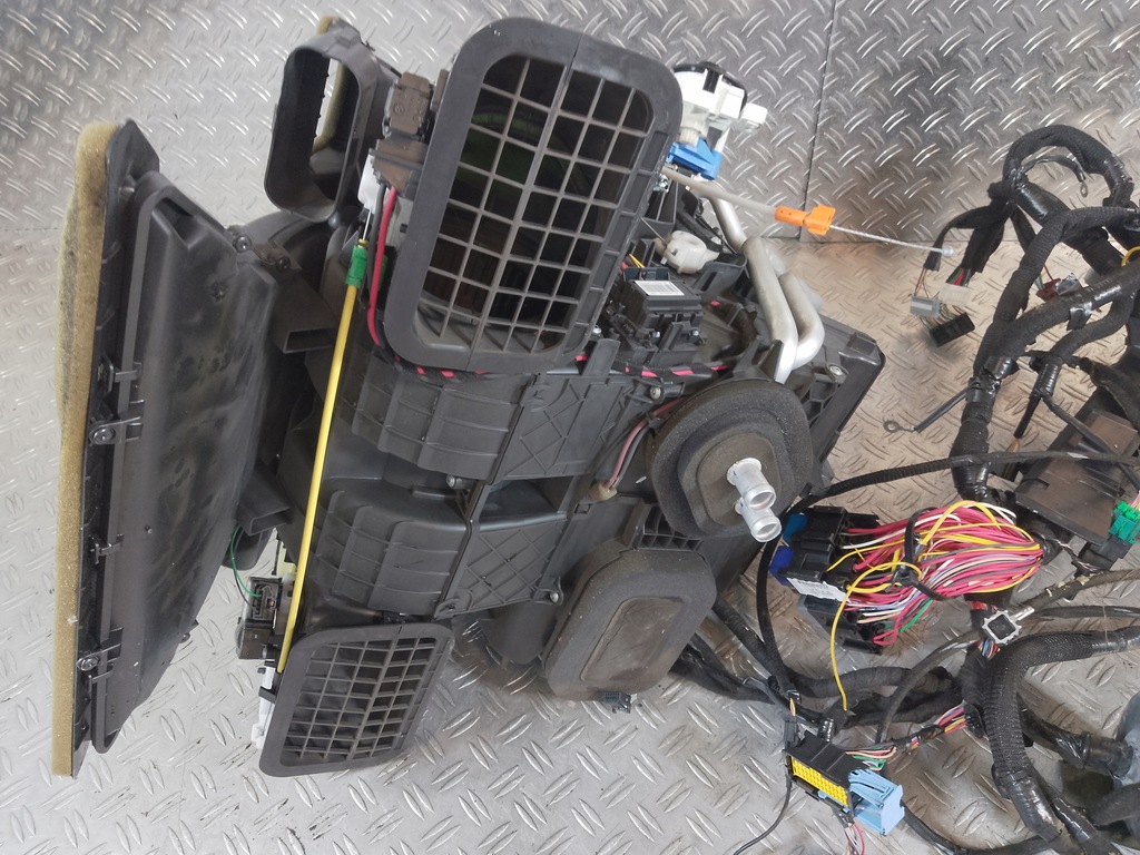 фото №8, Opel vivaro 15- отопитель комплект 1.6