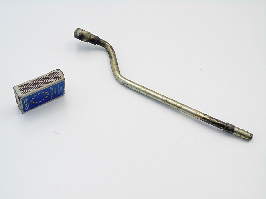 Шланг трубка пального 2.0 b mercedes e200 w210 s210 Оригінал