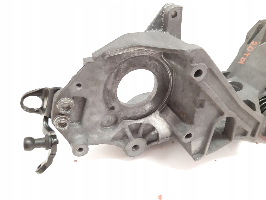 Skoda audi 2.0 tdi кронштейн генератора 03l903143h в Украине