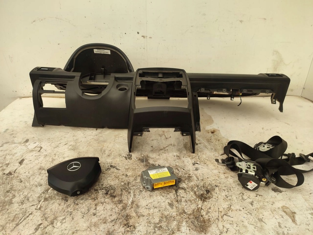 фото №1, Консоль приборная панель подушка безопасности датчик mercedes w169