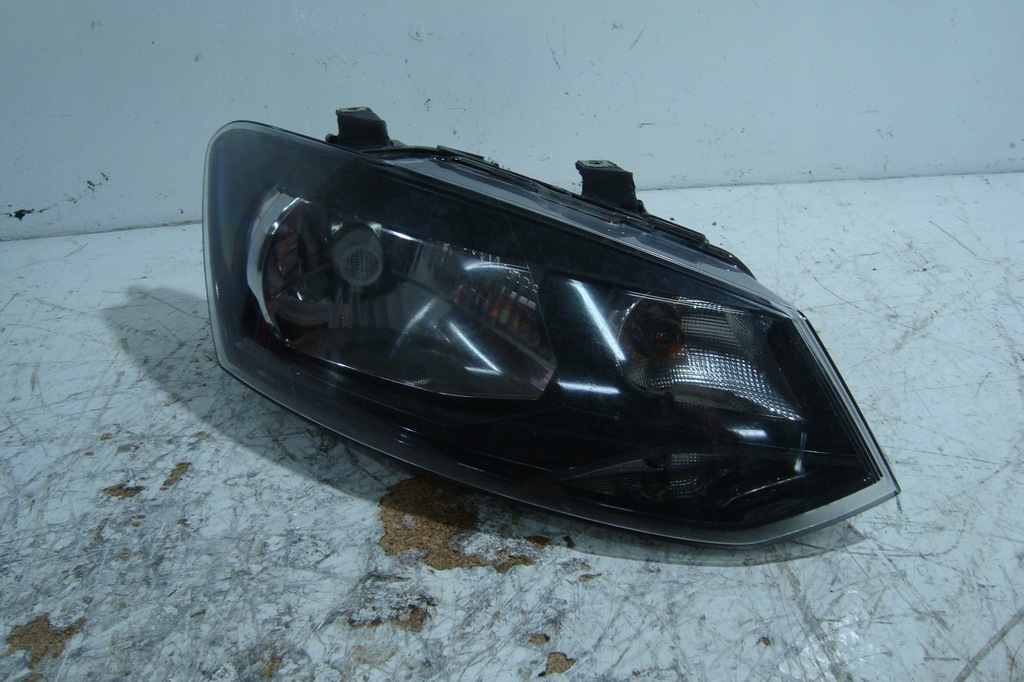 фото №1, Лампа правый перед europa vw polo 6r1 09-14