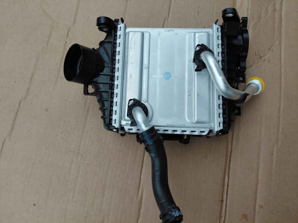 Купить Радиатор интеркулер mercedes sprinter 907