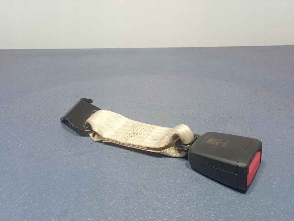 фото №1, Maserati levante замок пряжка середнього заднього поперечина задня 634157000c