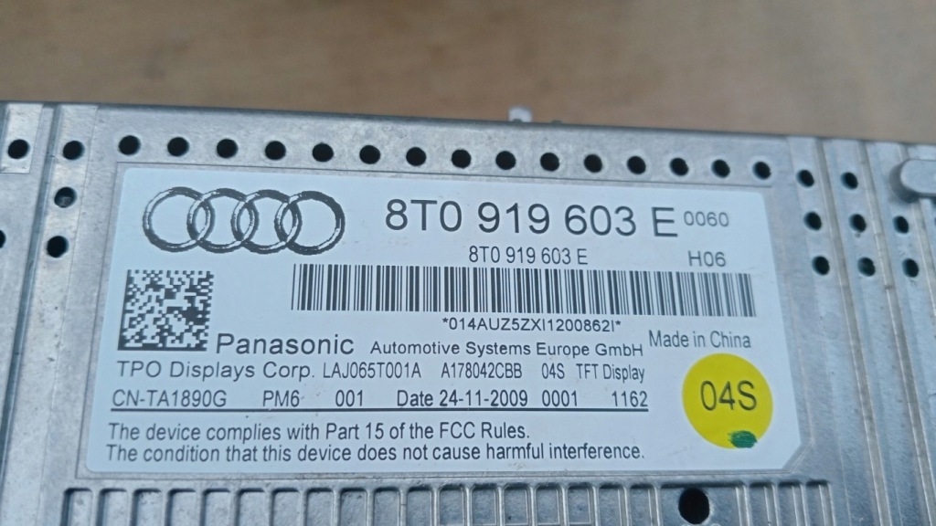 фото №3, A4 b8 радіо чейнджер cd екран комплект 8t2035186p