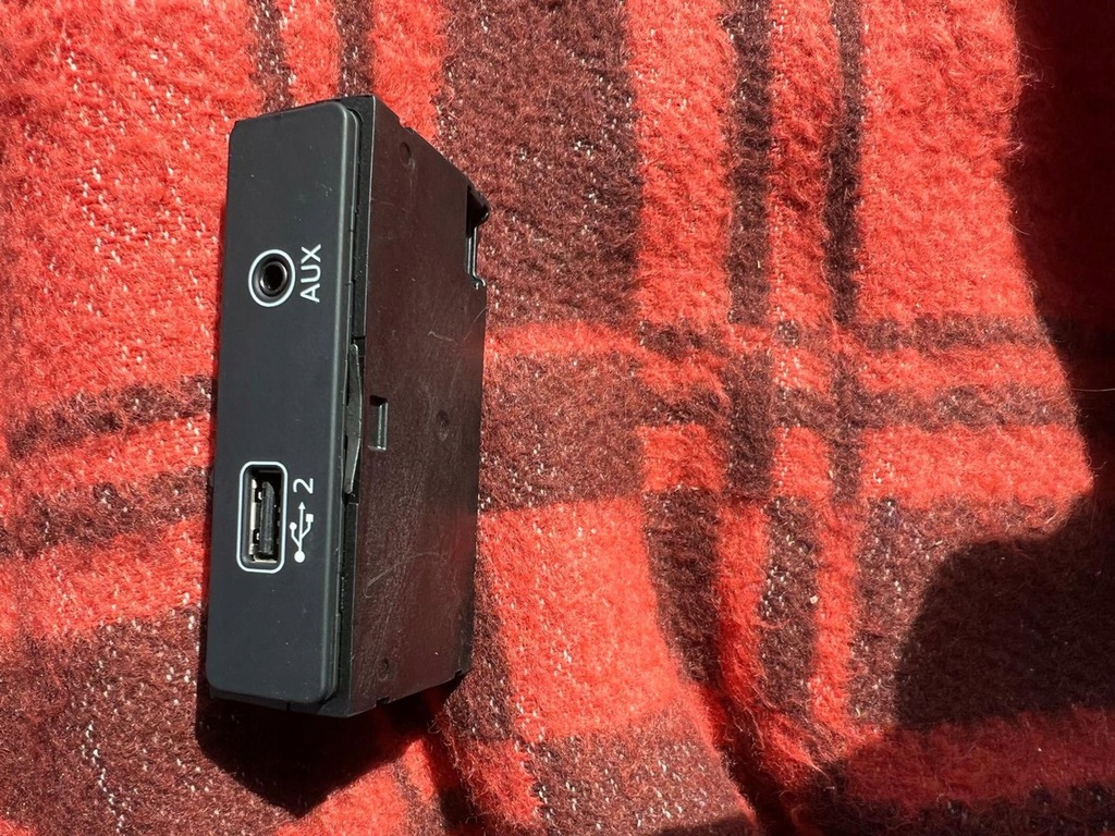 фото №5, Разъём port aux usb audi a4 s4 b9 2018