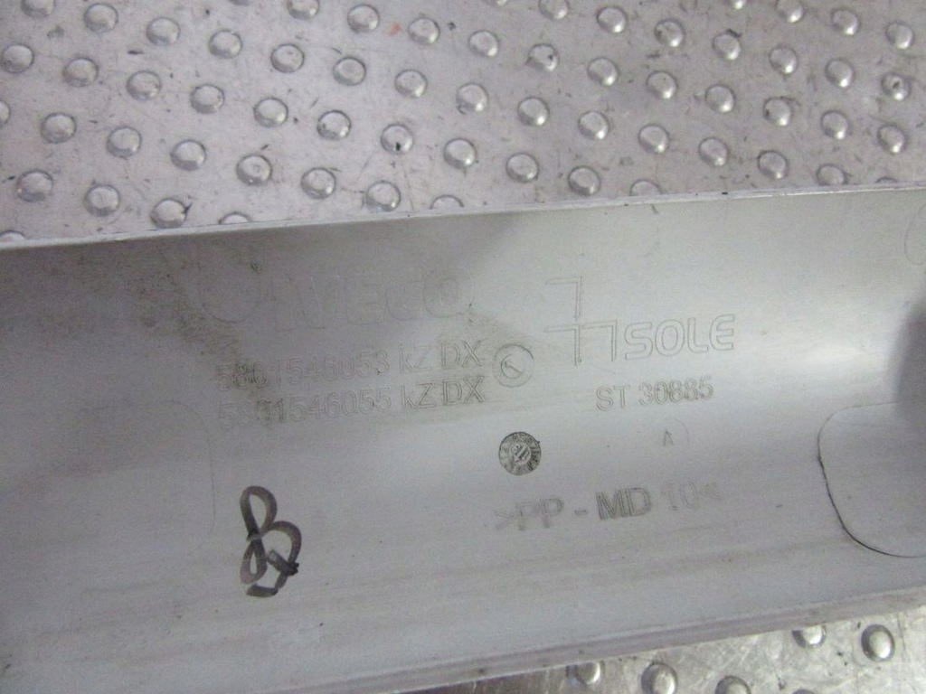 фото №5, Iveco daily vi 2020 захист обшивка стійка скло правий перед