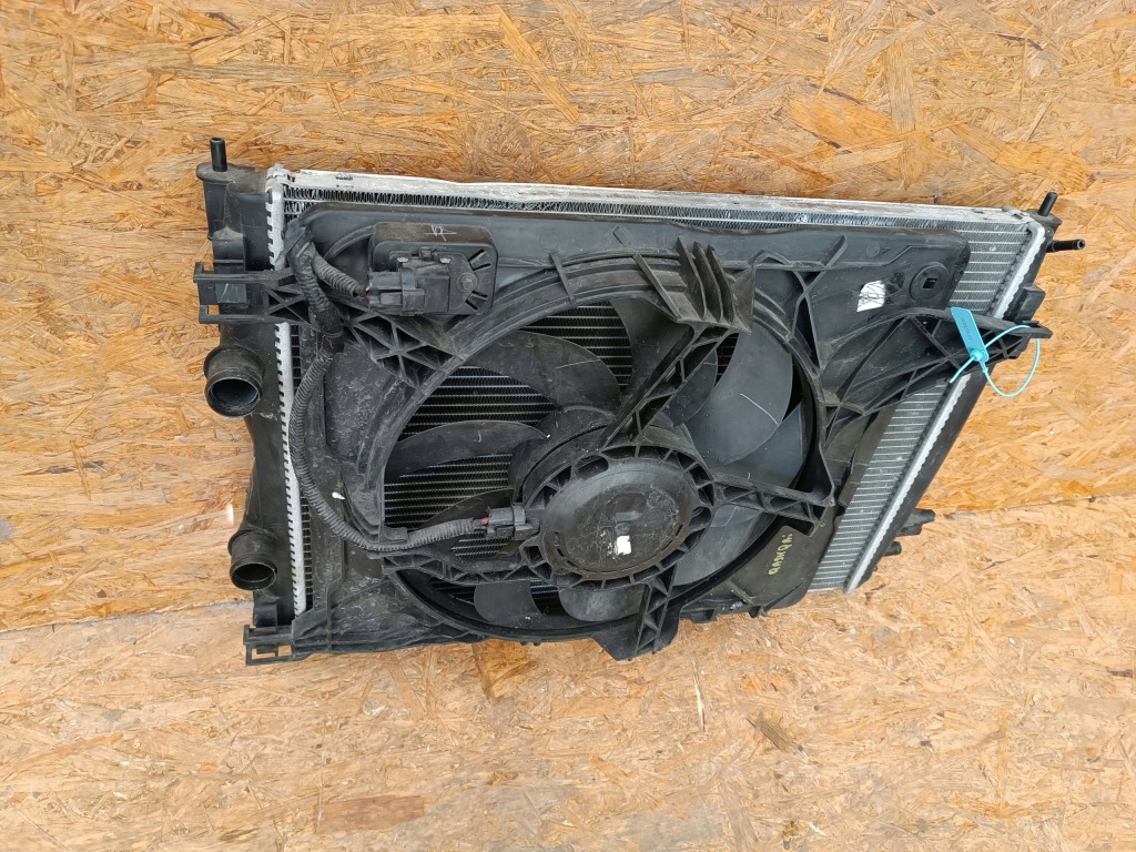 Радиатор воды кондиционер вентилятор nissan qashqai j10 1.5dci 21410-jd50c Киев