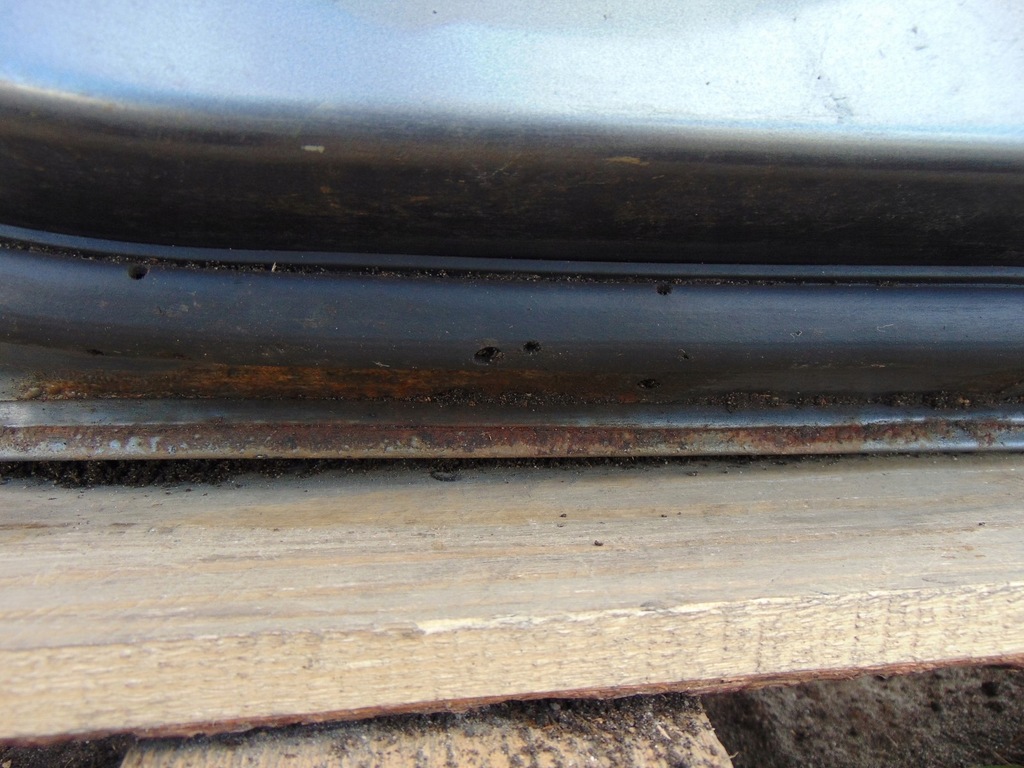 фото №12, Дверь левый задняя peugeot 4007 a39