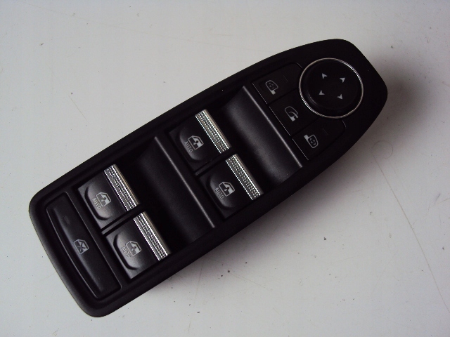 фото №1, Панель окон левый перед renault captur ii 19-