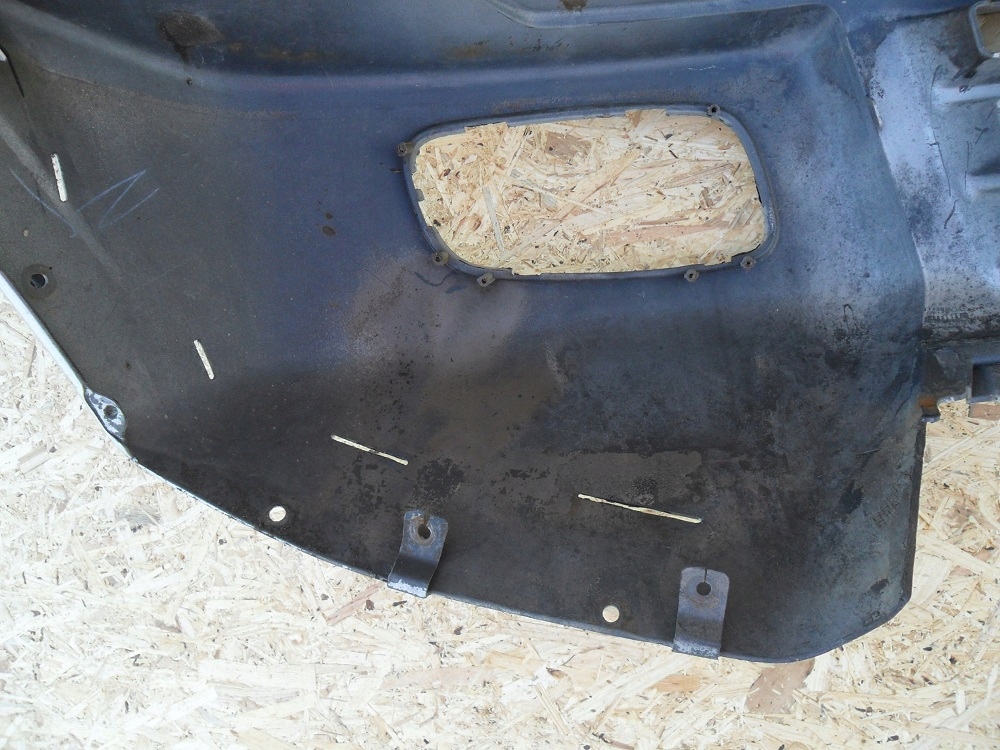 фото №12, Mitsubishi pajero v60/v70 2000 2001 2002 бампер