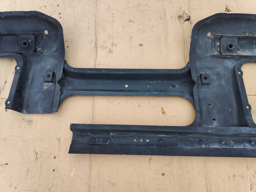 Стена перегородочная mercedes mp4 a9606210227 Доставка