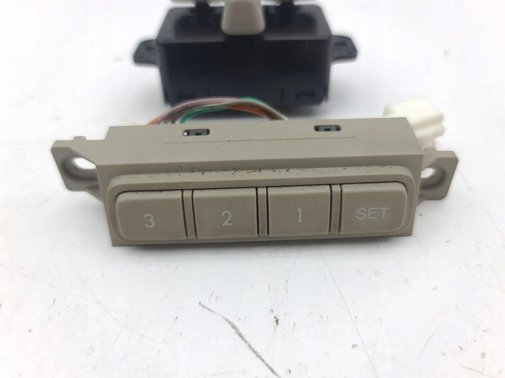 фото №9, Mazda cx-7 2010 перед сторона права кнопки керування сидіння