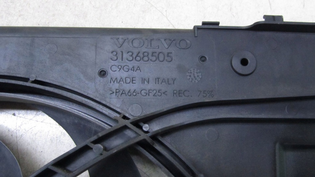 Volvo v60 рестайлінг  2.0 вентилятор радіатора 13-18 в Україні