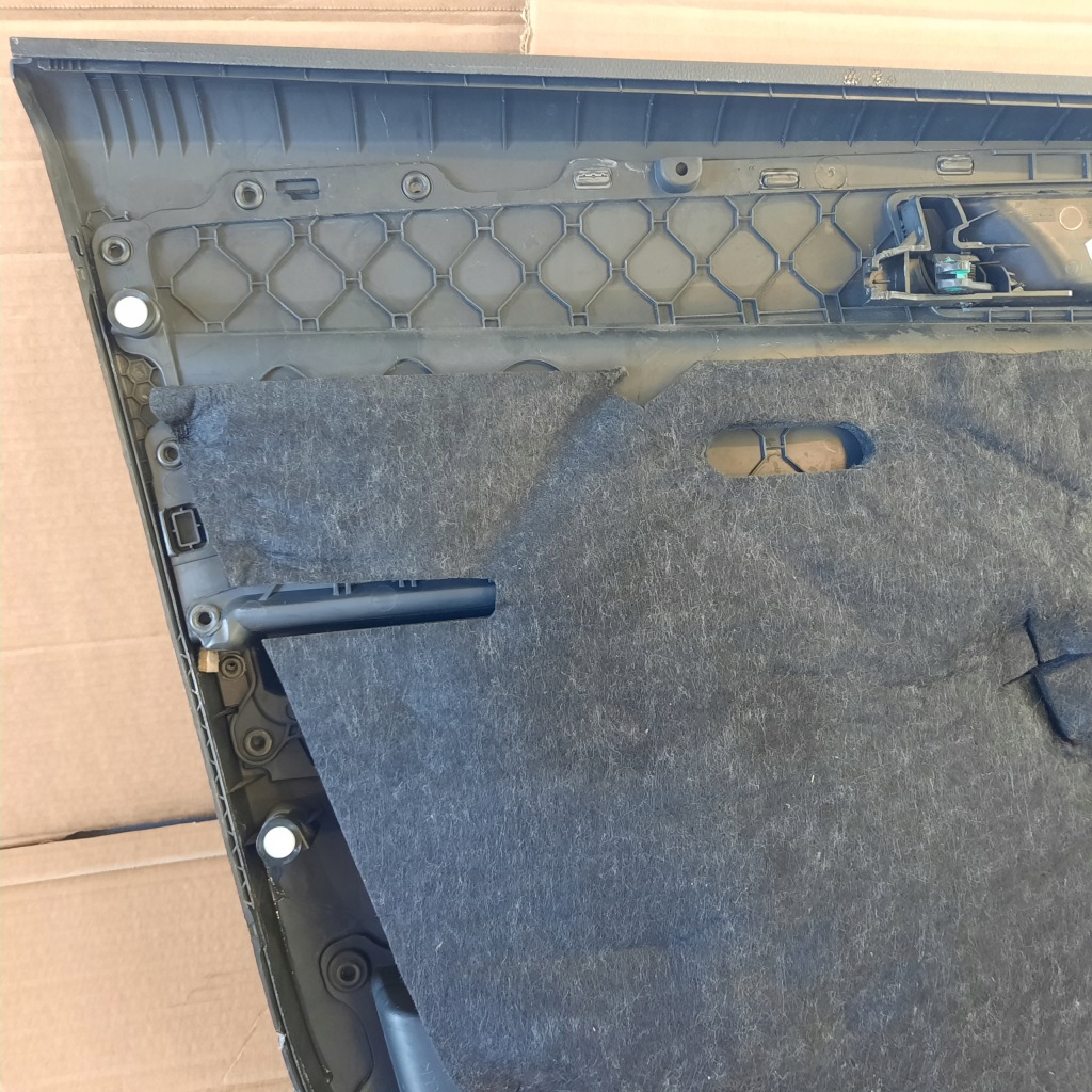 Skoda fabia 3 hb обшивка дверь правый перед 6v1867014j с Разборки