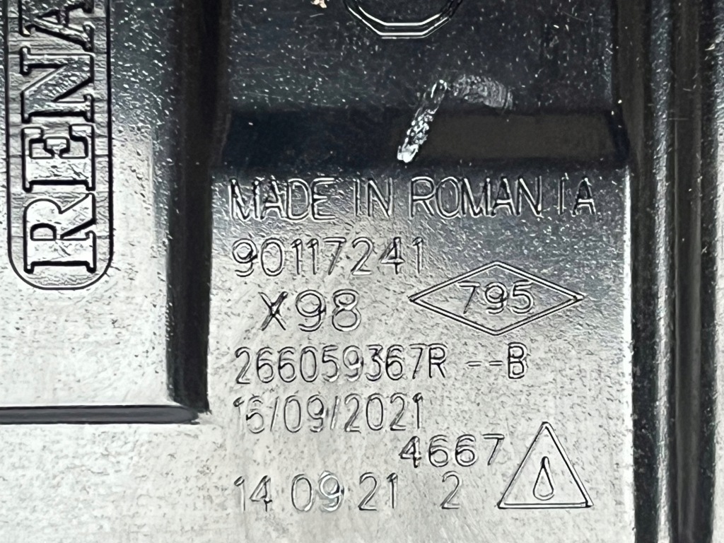 Led противотуманная фара фонарь  фара дневная дневные drl renault clioiv 4 captur 12 -- Оригинал