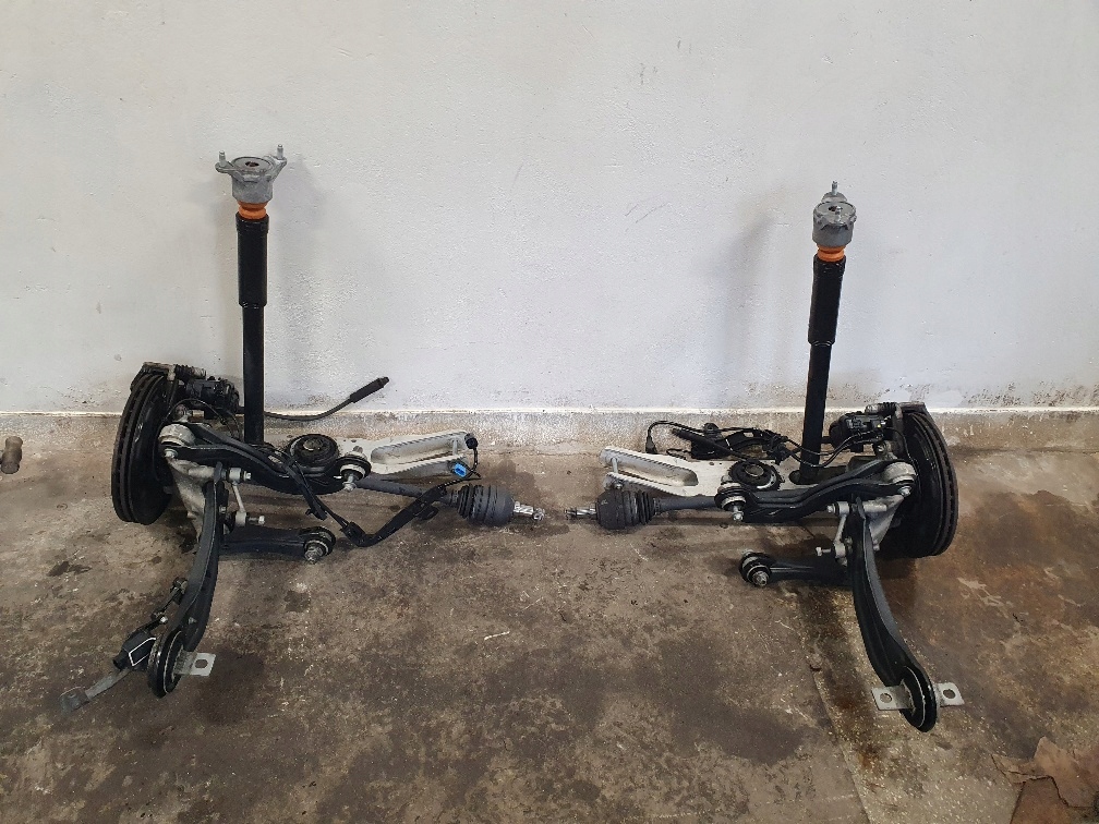 фото №1, Gla 156 4x4 matic поворотный кулак амортизатор рычаг приводной вал правый подвеска задняя