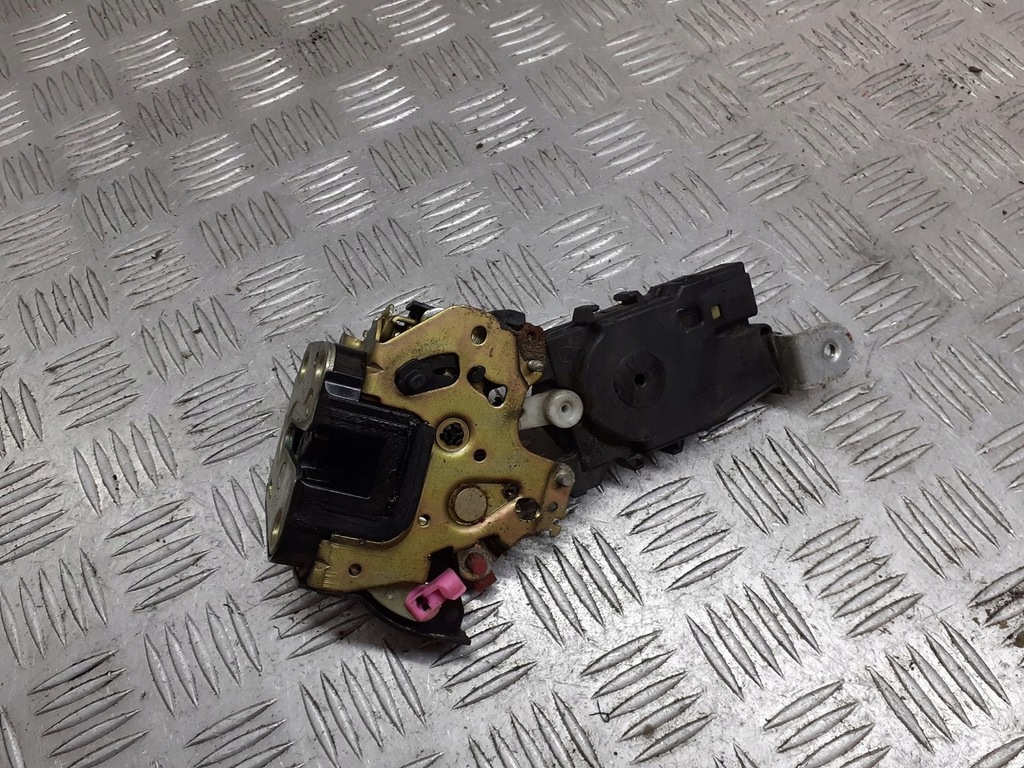 фото №1, Замок двері правий задня subaru legacy iii 2pin