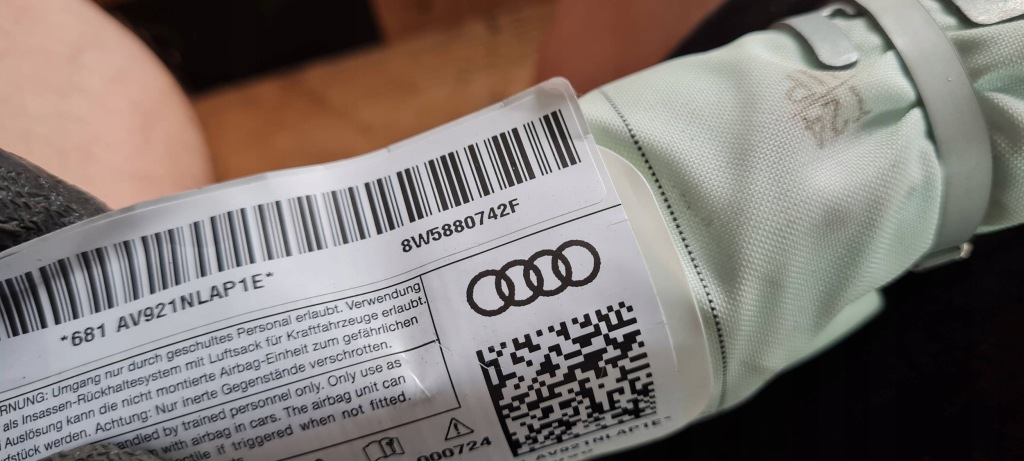 фото №1, A4 b9 8w динамик басовый сабвуфер 8w5035412