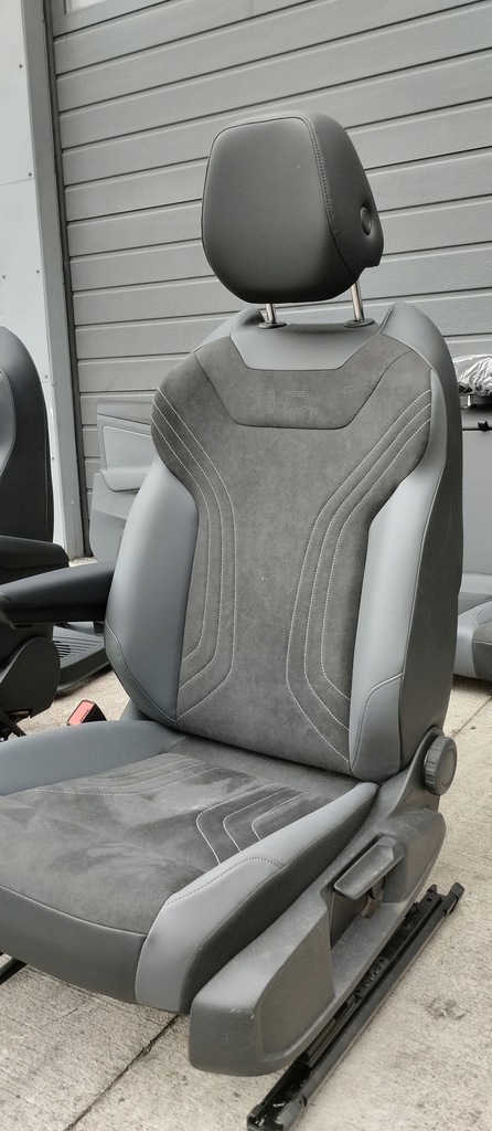 фото №10, Сиденья заднее сиденье volkswagen id.4 vw id4 кожа alcantara jak nowe ! 2023