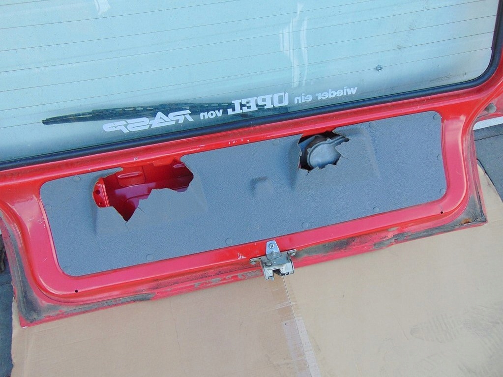 фото №8, Opel corsa a 1.3 90r кришка багажника багажника скло