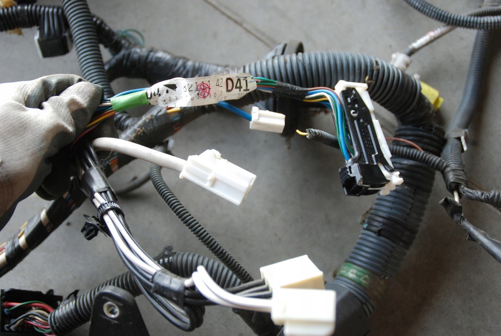 фото №4, Rav4 iii 06-12 электропроводка жгут главная 2.2 d4d uk